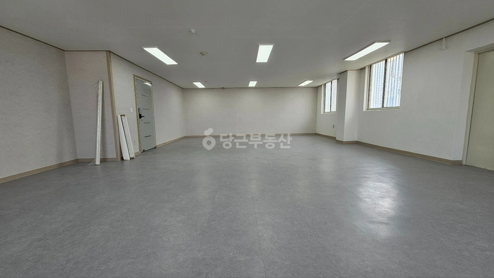 대구광역시 수성구 중동 상가 사진 1