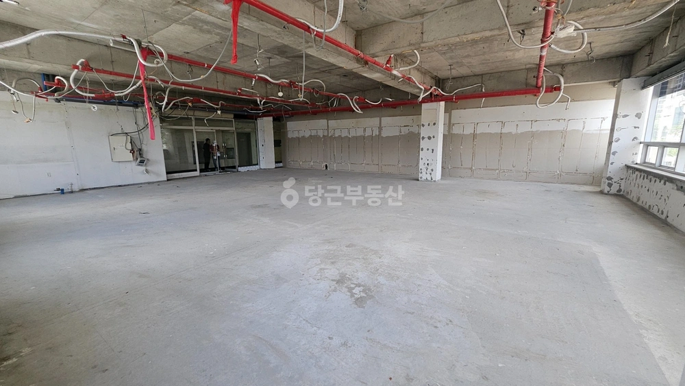 경기도 수원시 팔달구 인계동 상가 사진 1