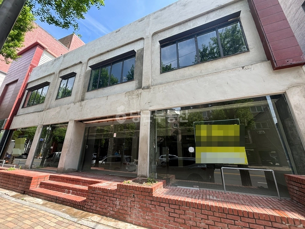 서울특별시 마포구 서교동 상가 사진 1