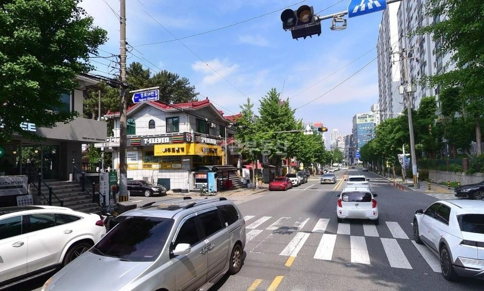 경상남도 창원시 성산구 상남동 상가 사진 1