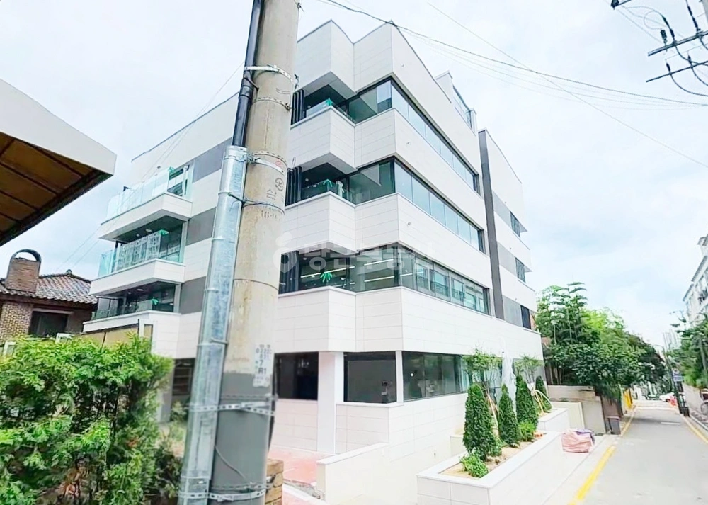 서울특별시 강남구 역삼동 건물 사진 1