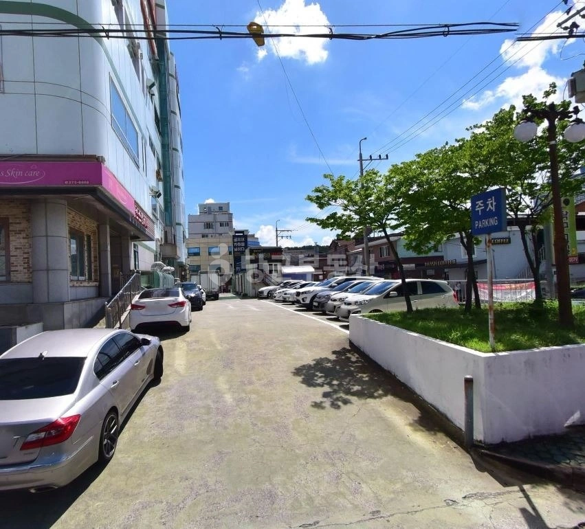경상남도 창원시 성산구 반지동 상가 사진 1
