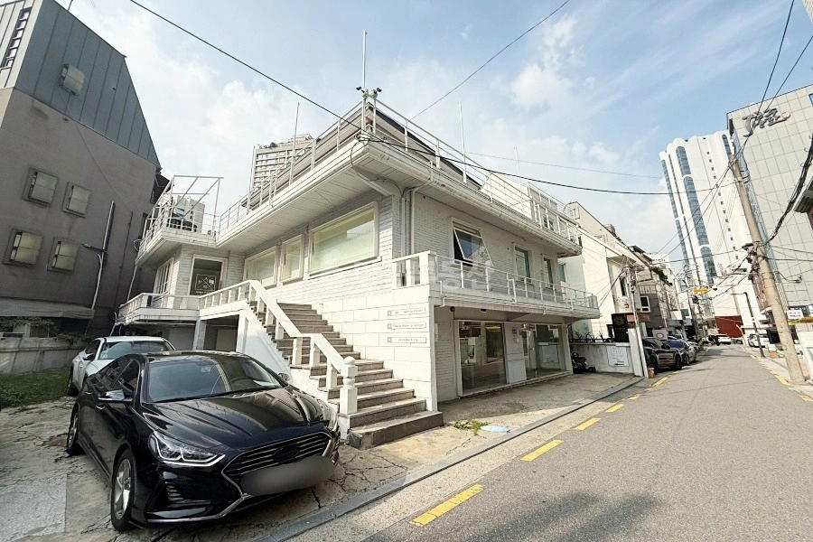 서울특별시 강남구 청담동 건물 사진 1