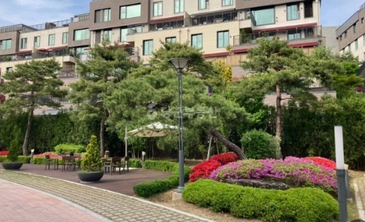 경기도 수원시 권선구 서둔동 아파트 사진 1