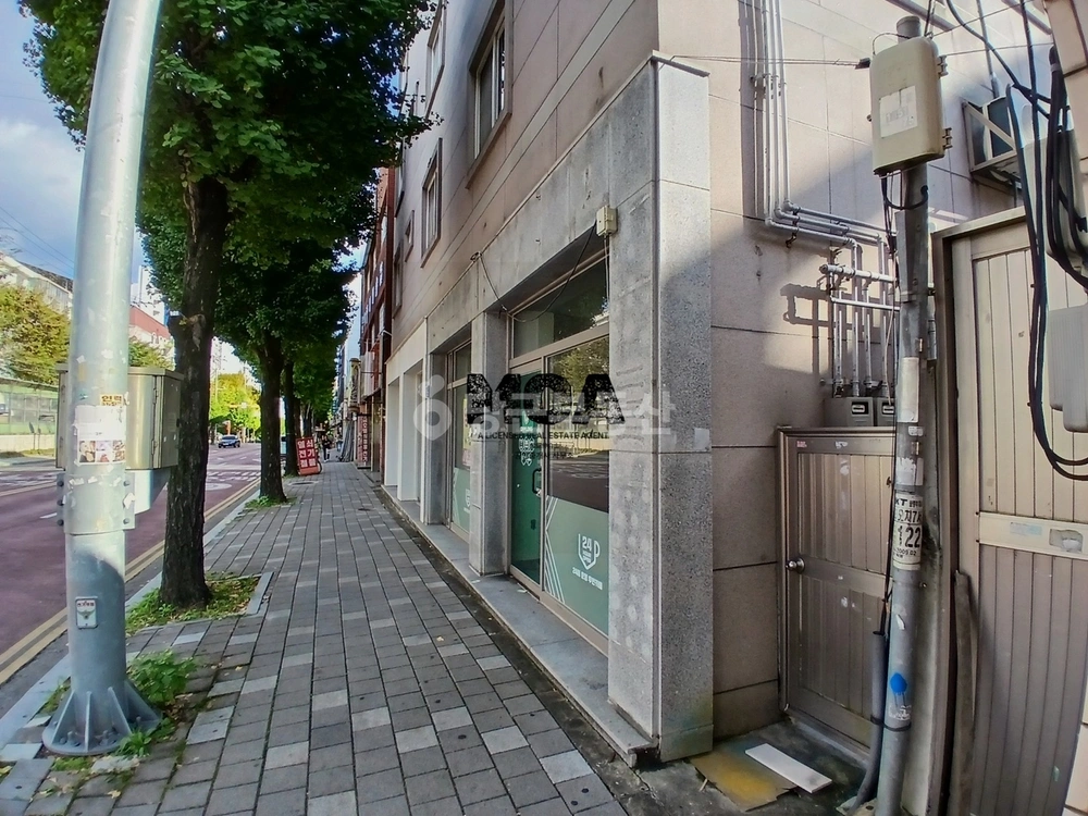 전남광주통합특별시 북구 용봉동 상가 사진 1