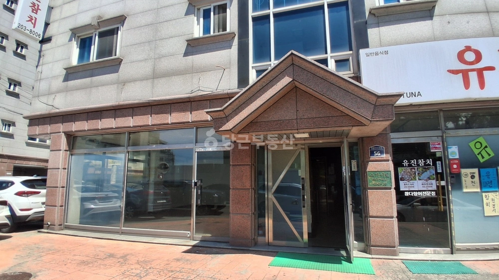 경기도 수원시 영통구 매탄동 상가 사진 1