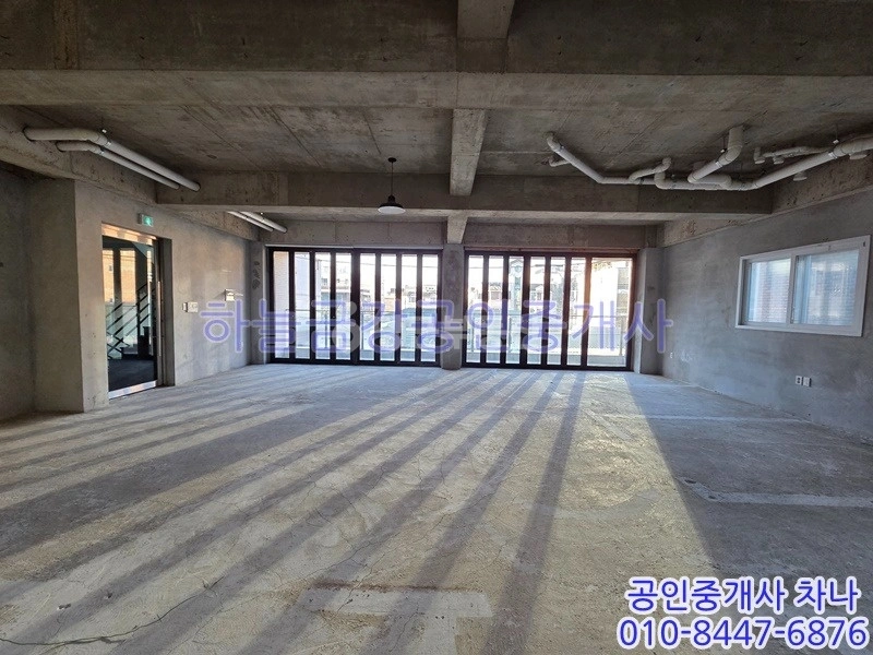 대구광역시 수성구 두산동 상가 사진 1