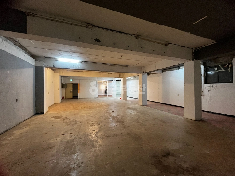 서울특별시 강남구 신사동 상가 사진 1