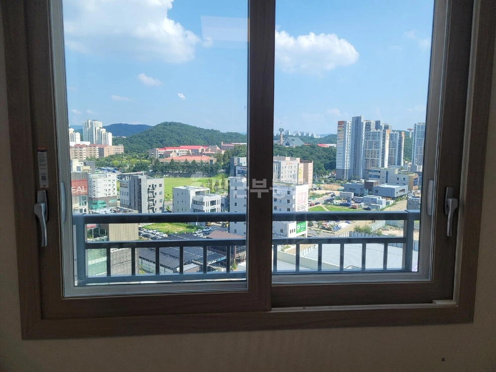 대전광역시 유성구 용계동 오피스텔 사진 1
