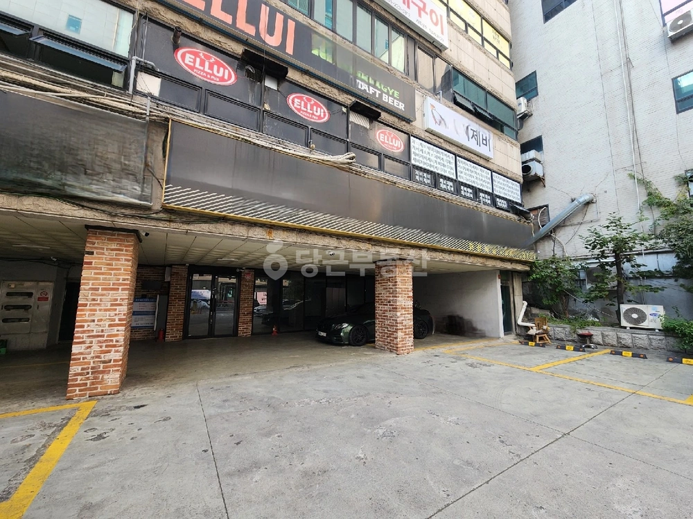 경기도 수원시 팔달구 인계동 상가 사진 1