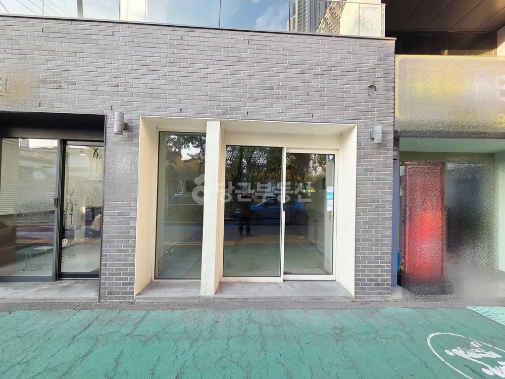 대구광역시 수성구 두산동 상가 사진 1