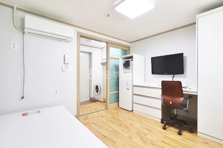 대전광역시 서구 탄방동 원룸 사진 1