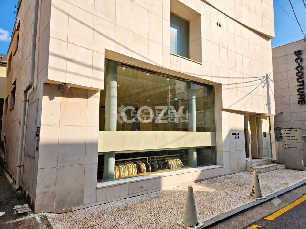 서울특별시 강남구 신사동 상가 사진 1
