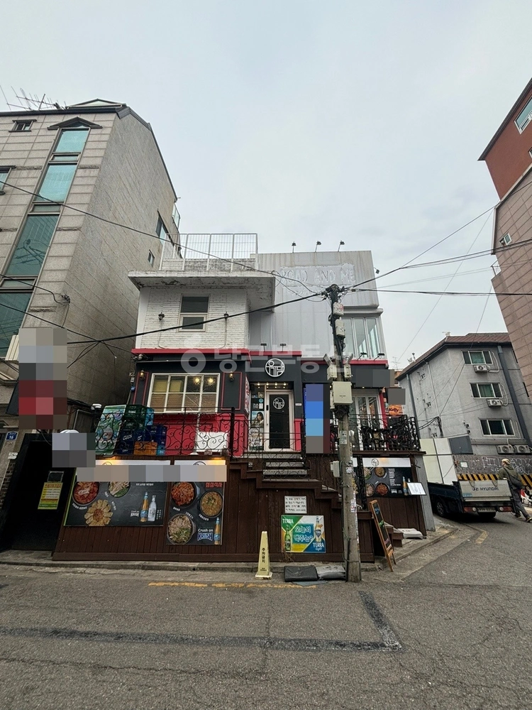 서울특별시 마포구 서교동 상가 사진 1