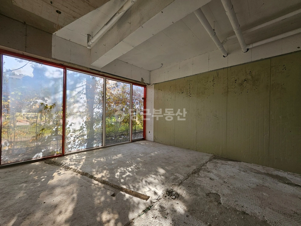 전남광주통합특별시 광산구 장덕동 상가 사진 1