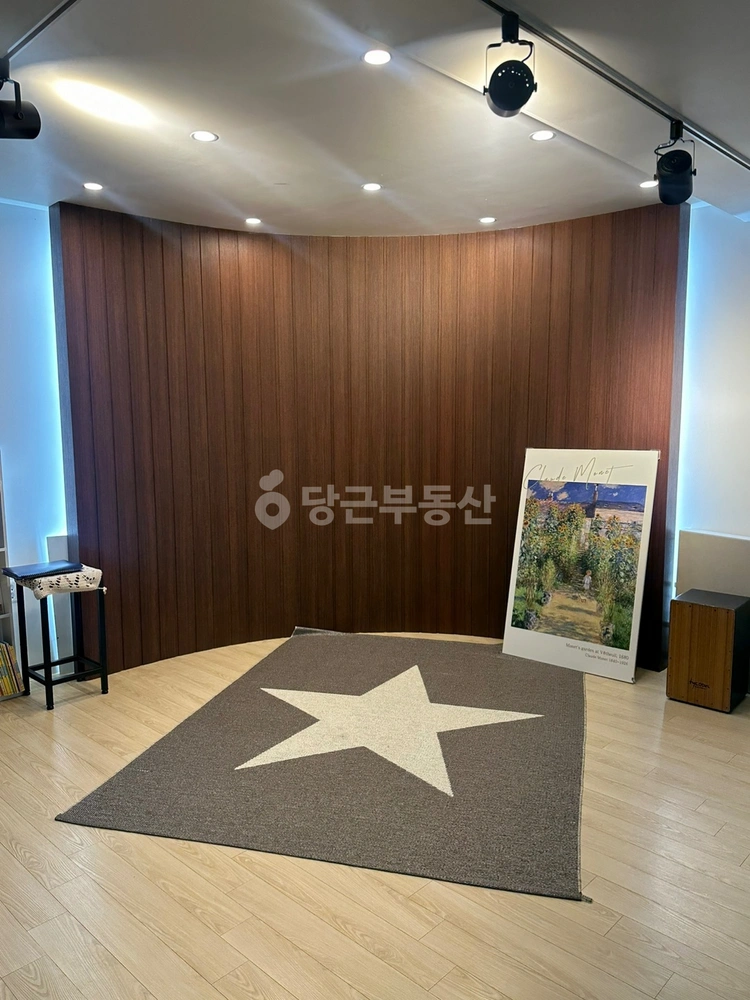 대전광역시 유성구 교촌동 상가 사진 1