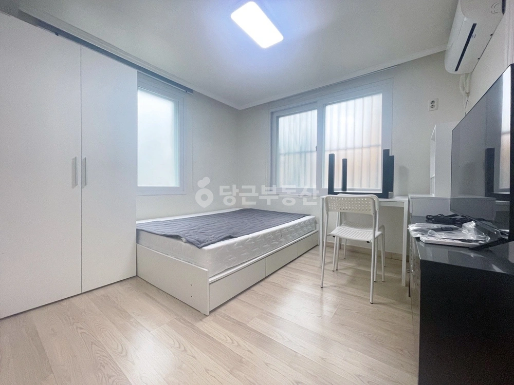 서울특별시 강남구 논현동 원룸 사진 1