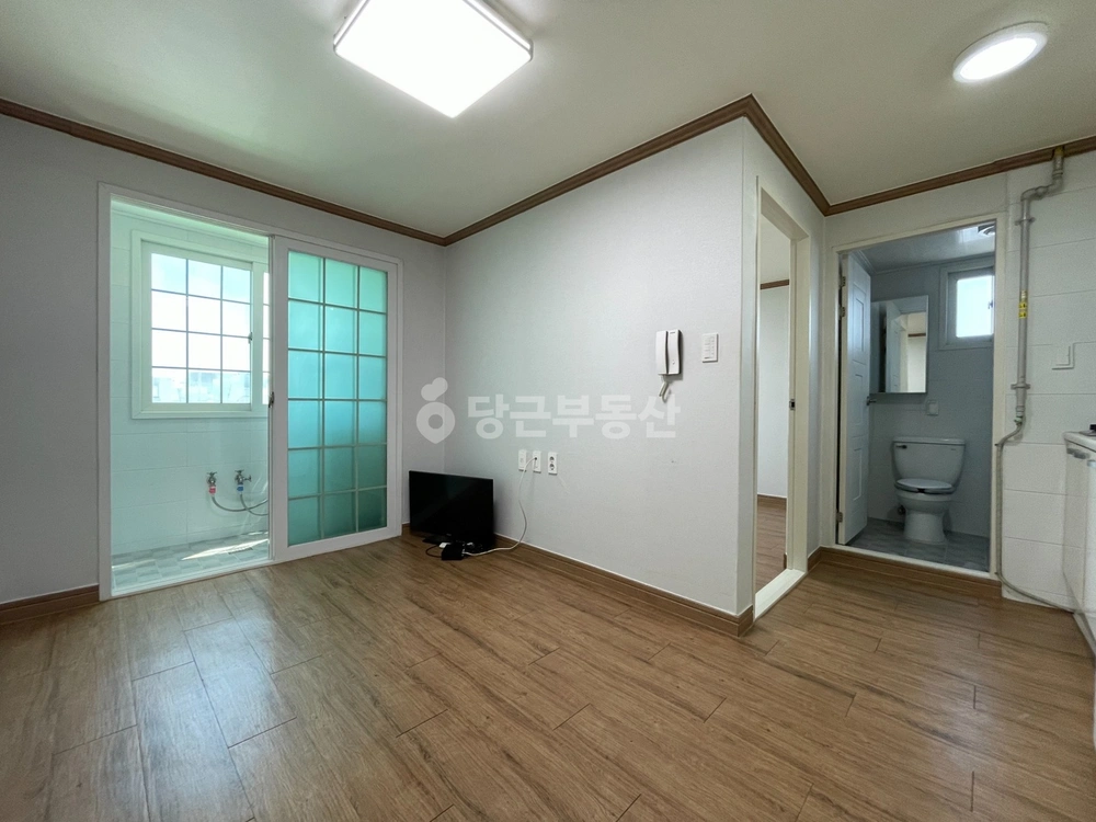 경상남도 김해시 봉황동 원룸 사진 1