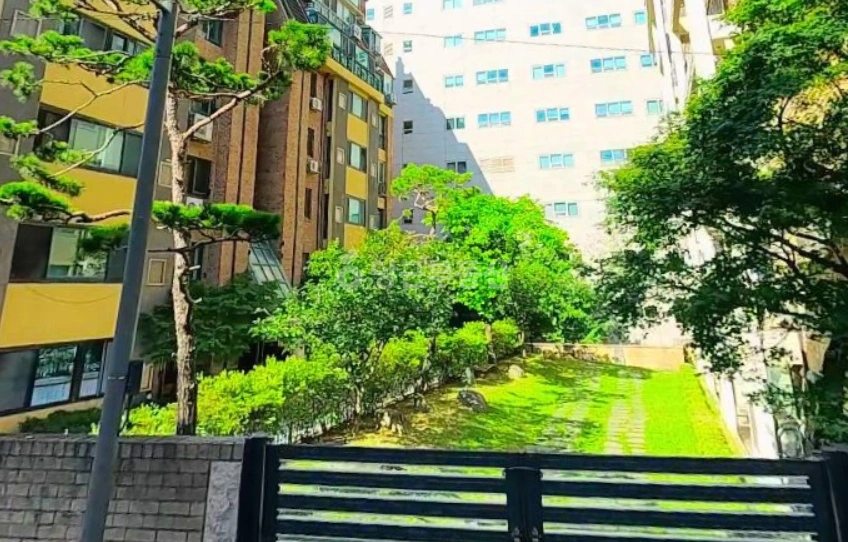 서울특별시 강남구 논현동 아파트 사진 1