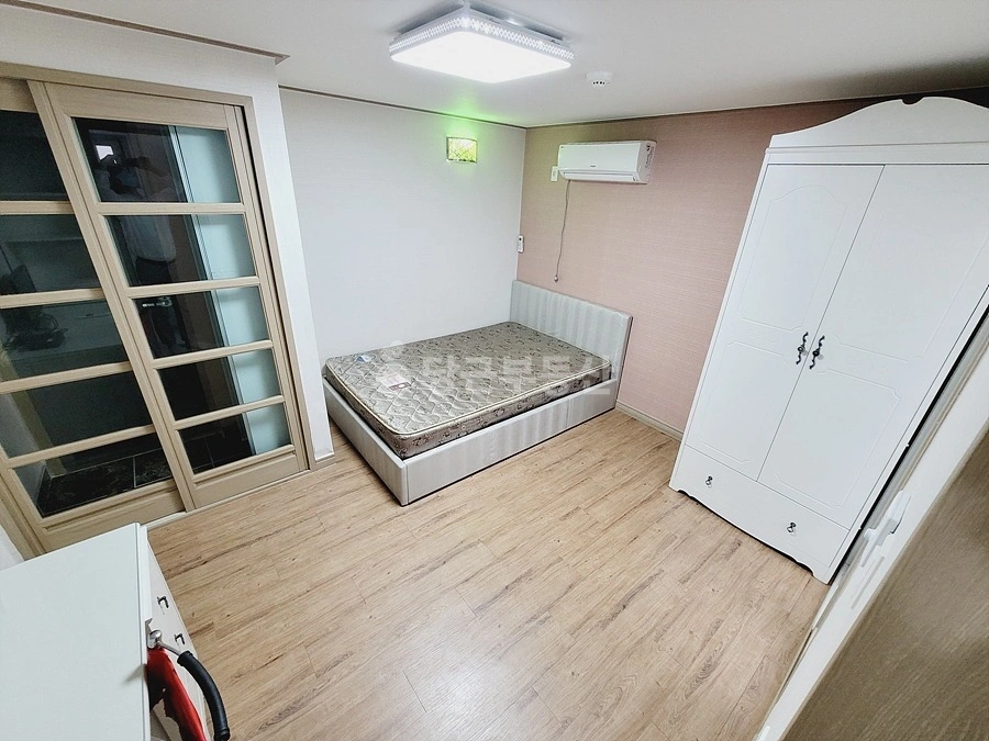 부산광역시 금정구 장전동 원룸 사진 1