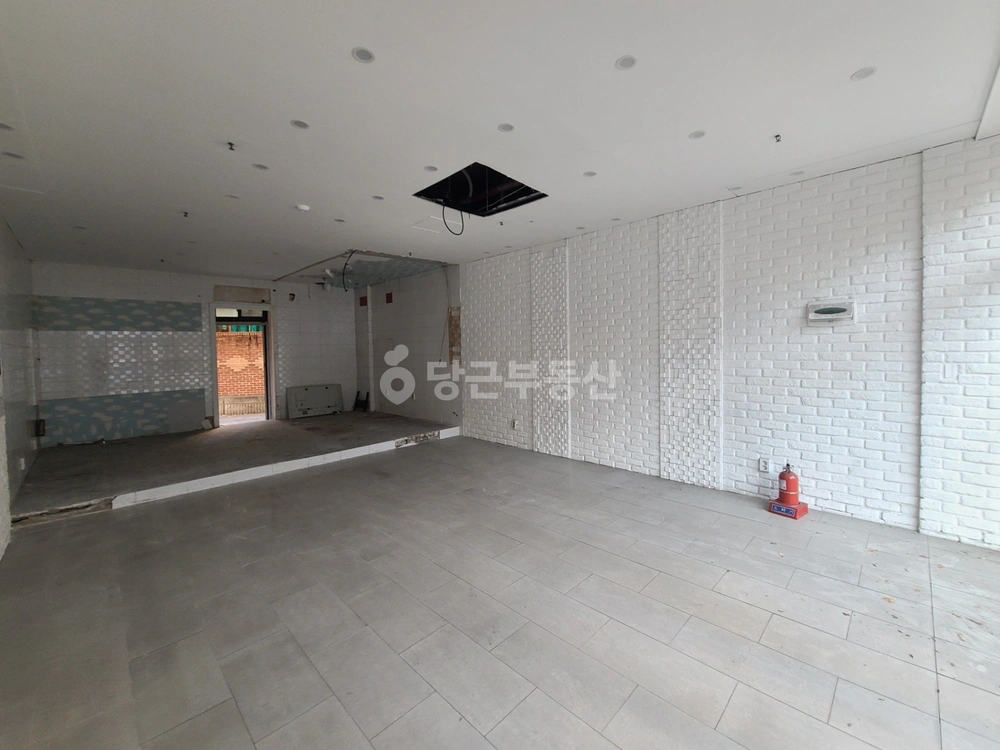 대구광역시 달서구 월성동 상가 사진 1