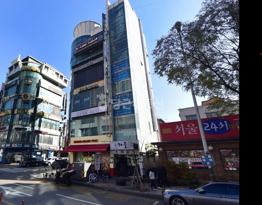경기도 수원시 영통구 영통동 상가 사진 1