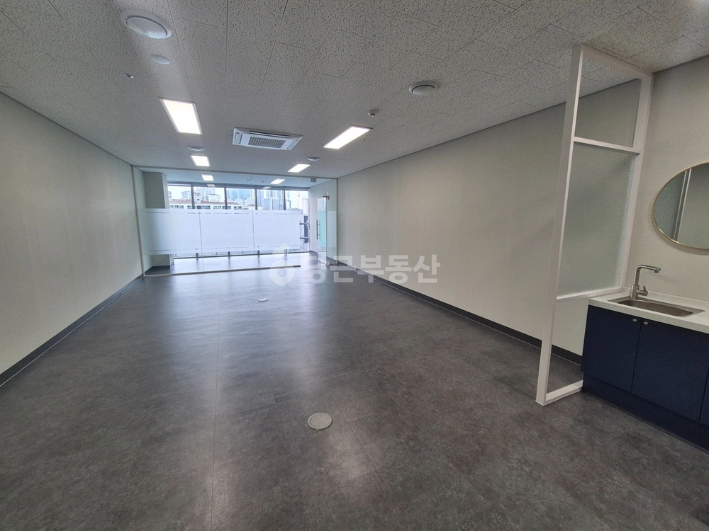 경기도 안양시 동안구 관양동 사무실 사진 1