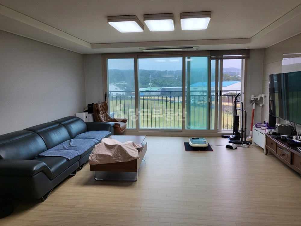 제주특별자치도 제주시 조천읍 빌라(투룸 이상) 사진 1