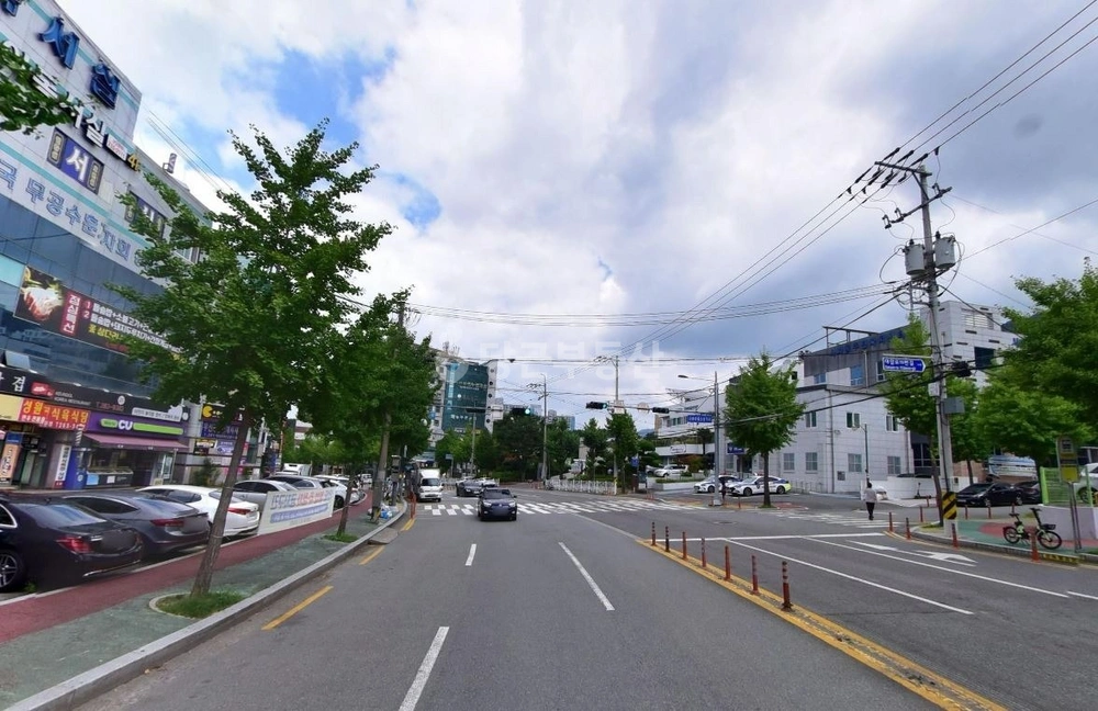경상남도 창원시 성산구 대방동 상가 사진 1