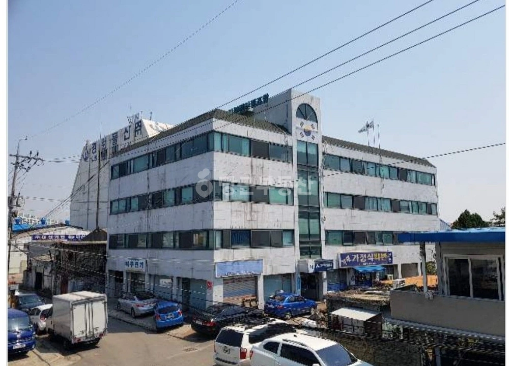 인천광역시 제물포구 항동7가 건물 사진 1