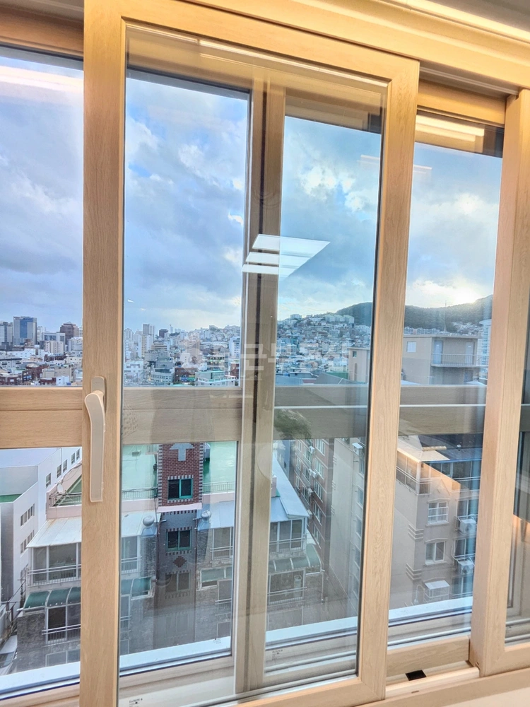 부산광역시 동구 초량동 아파트 사진 1