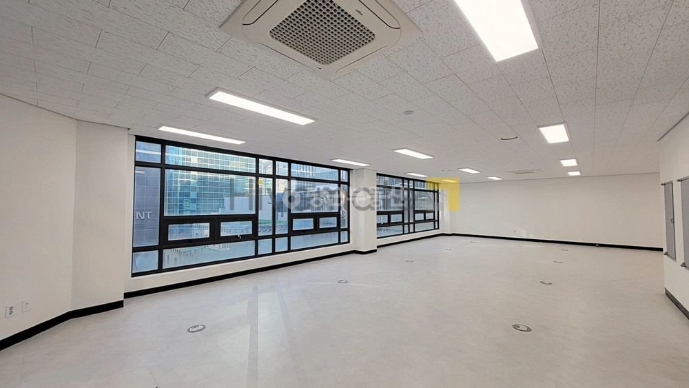 서울특별시 강남구 역삼동 사무실 사진 1