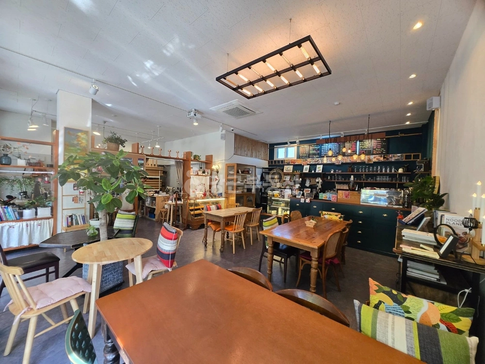경기도 고양시 일산동구 중산동 상가 사진 1