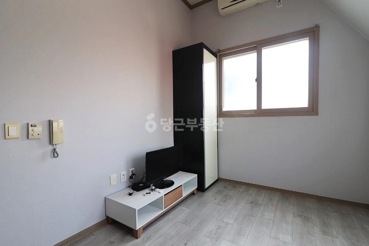 대전광역시 서구 둔산동 원룸 사진 1