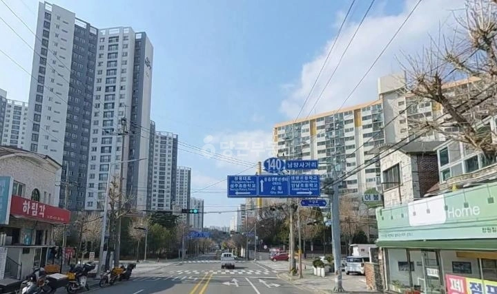 경상남도 창원시 성산구 남양동 상가 사진 1