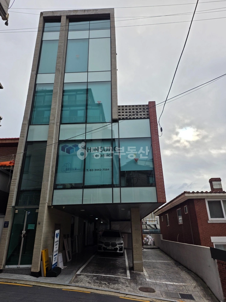 서울특별시 강남구 논현동 건물 사진 1