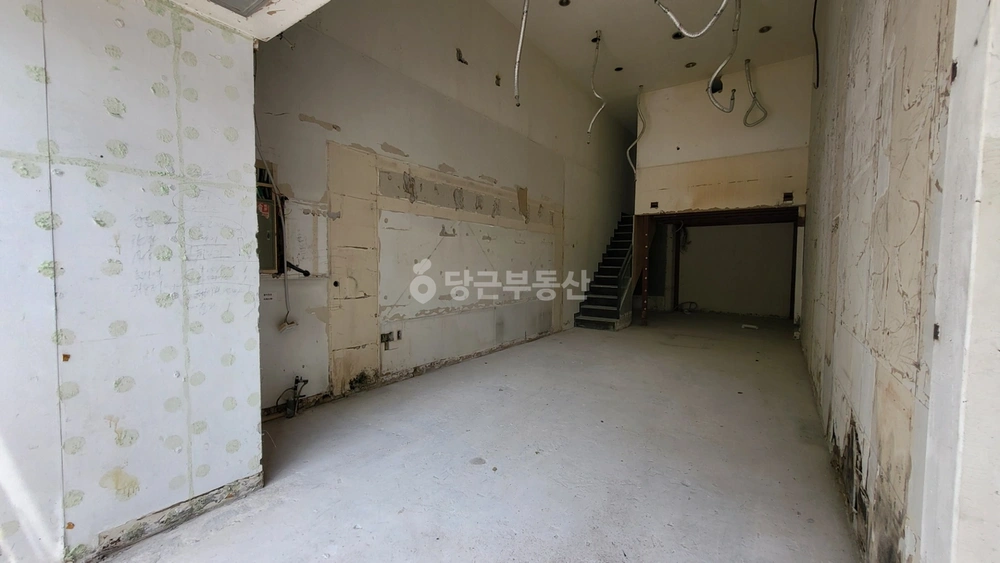 경기도 수원시 영통구 영통동 상가 사진 1