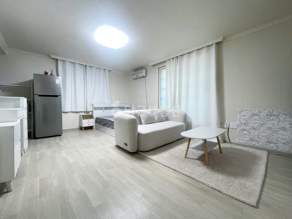 서울특별시 강남구 논현동 원룸 사진 1