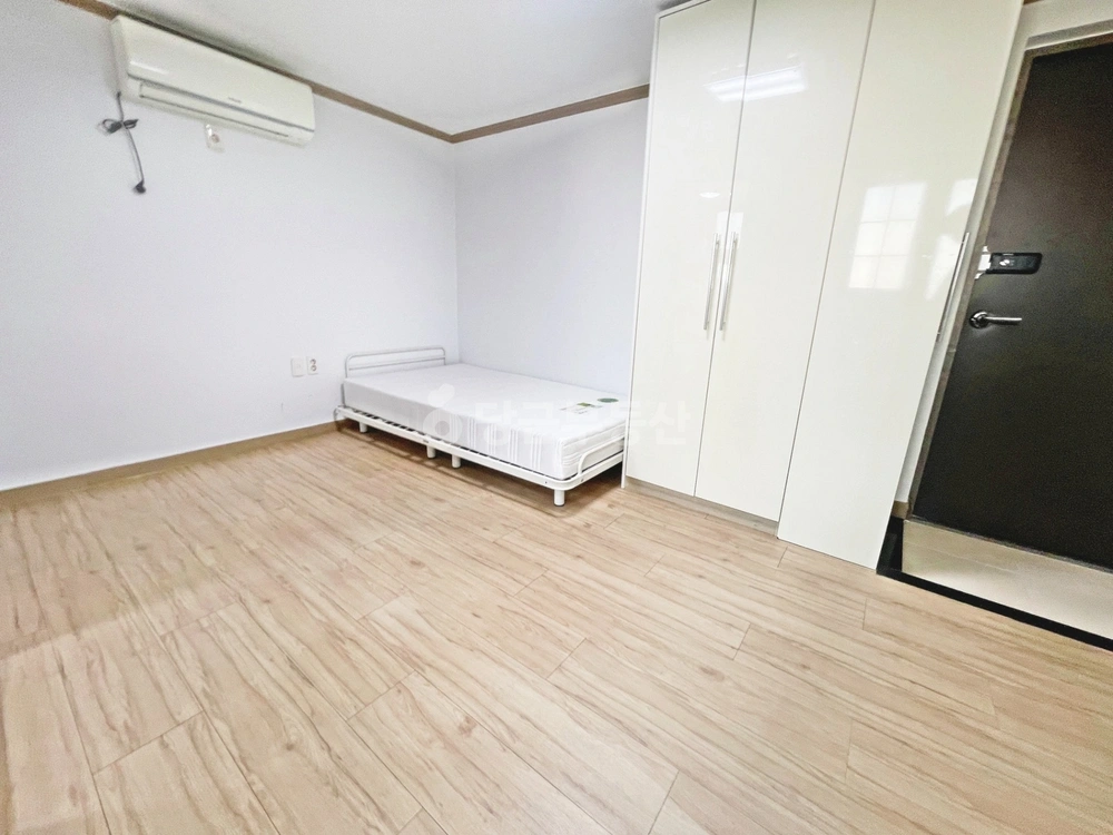 부산광역시 남구 대연동 원룸 사진 1