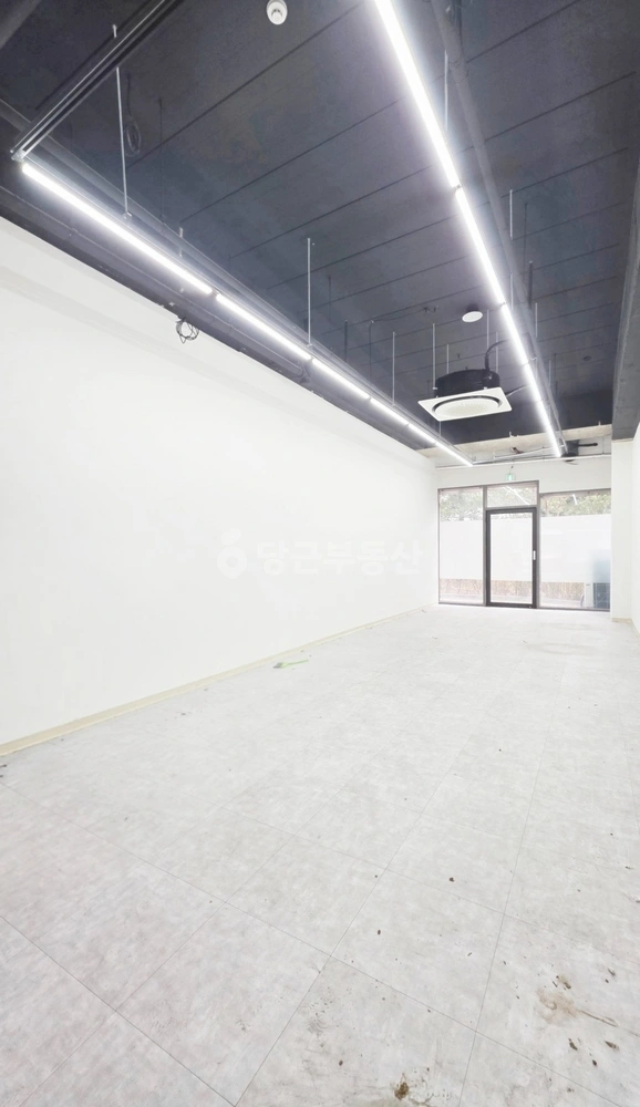 충청남도 천안시 서북구 백석동 상가 사진 1