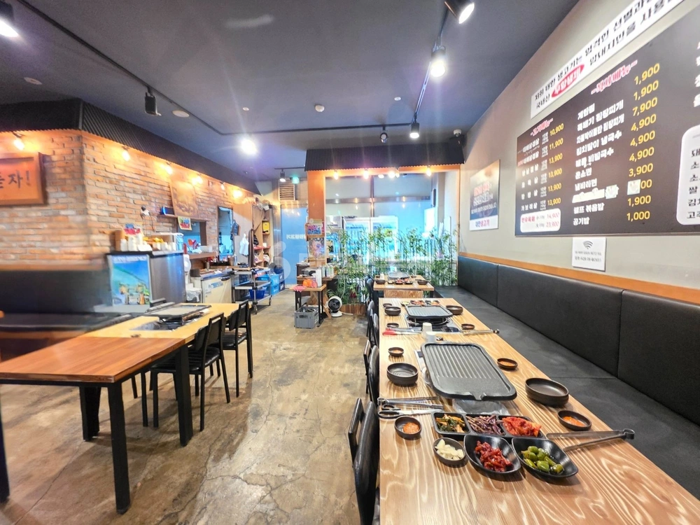 충청북도 청주시 흥덕구 복대동 상가 사진 1