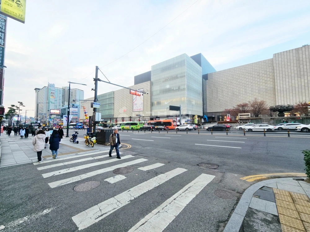 충청남도 천안시 동남구 신부동 상가 사진 1