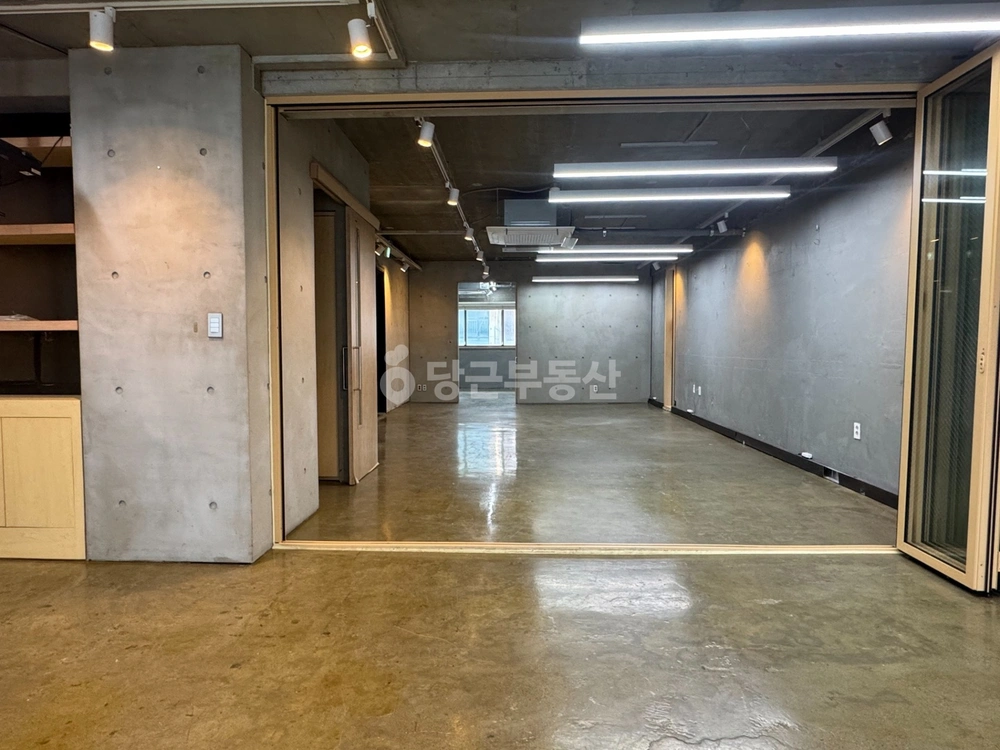 서울특별시 강남구 신사동 사무실 사진 1
