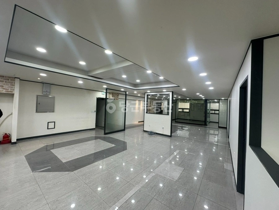 부산광역시 동래구 온천동 상가 사진 1