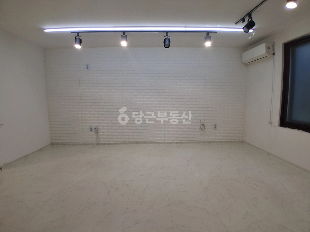 서울특별시 마포구 동교동 상가 사진 1