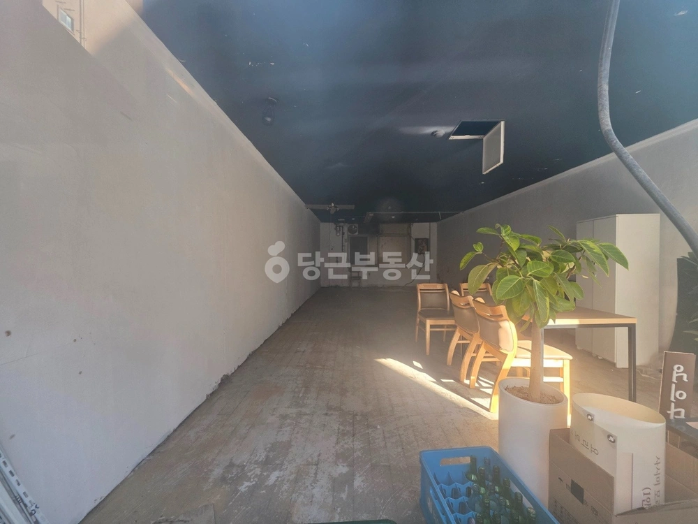 대전광역시 서구 탄방동 상가 사진 1