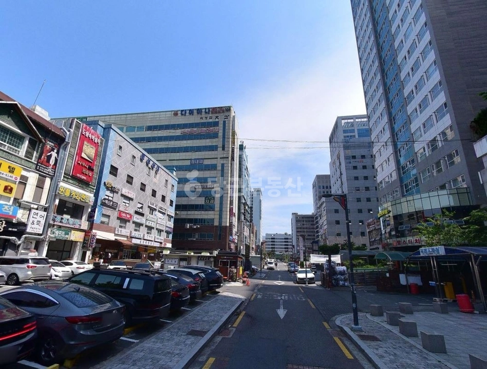 경상남도 창원시 성산구 중앙동 상가 사진 1