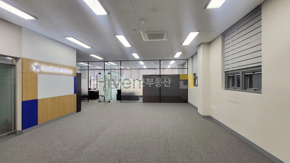 서울특별시 강남구 논현동 사무실 사진 1
