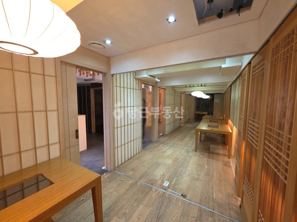 서울특별시 강남구 논현동 상가 사진 1