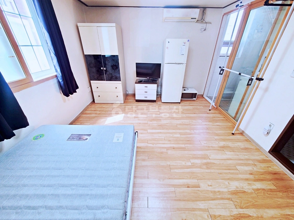 부산광역시 남구 대연동 원룸 사진 1
